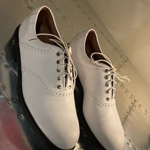 FootJoy Icon Golf Shoes (size 11.5)